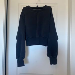 Aritzia cropped sweatshirt